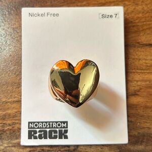 Nordstrom Rack Gold Signet Heart Ring Size 7